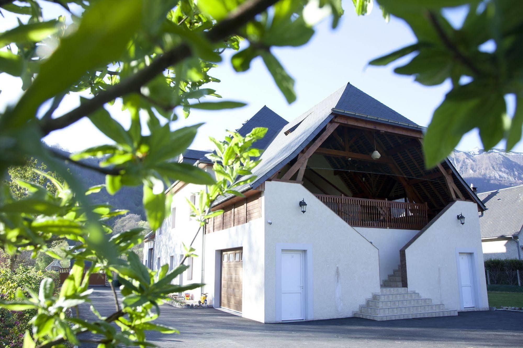 Gites Estives D'Arrens Каутерец Екстериор снимка